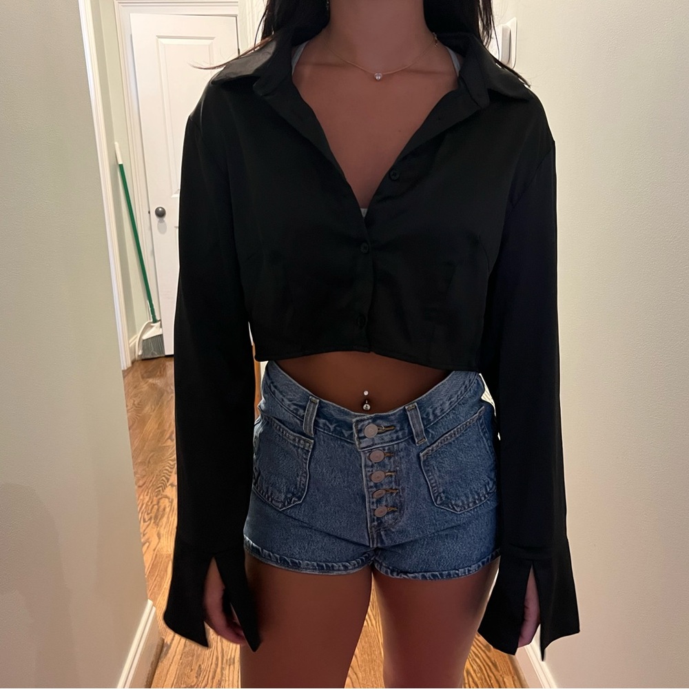 HYFVE SATIN CROPPED BUTTON DOWN TOP